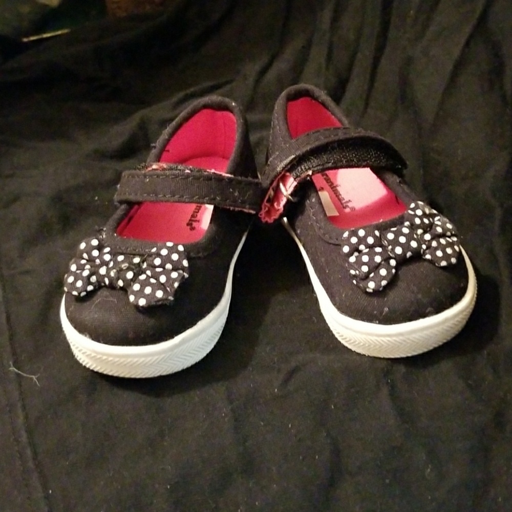 Shoes - Picture 2 of 2